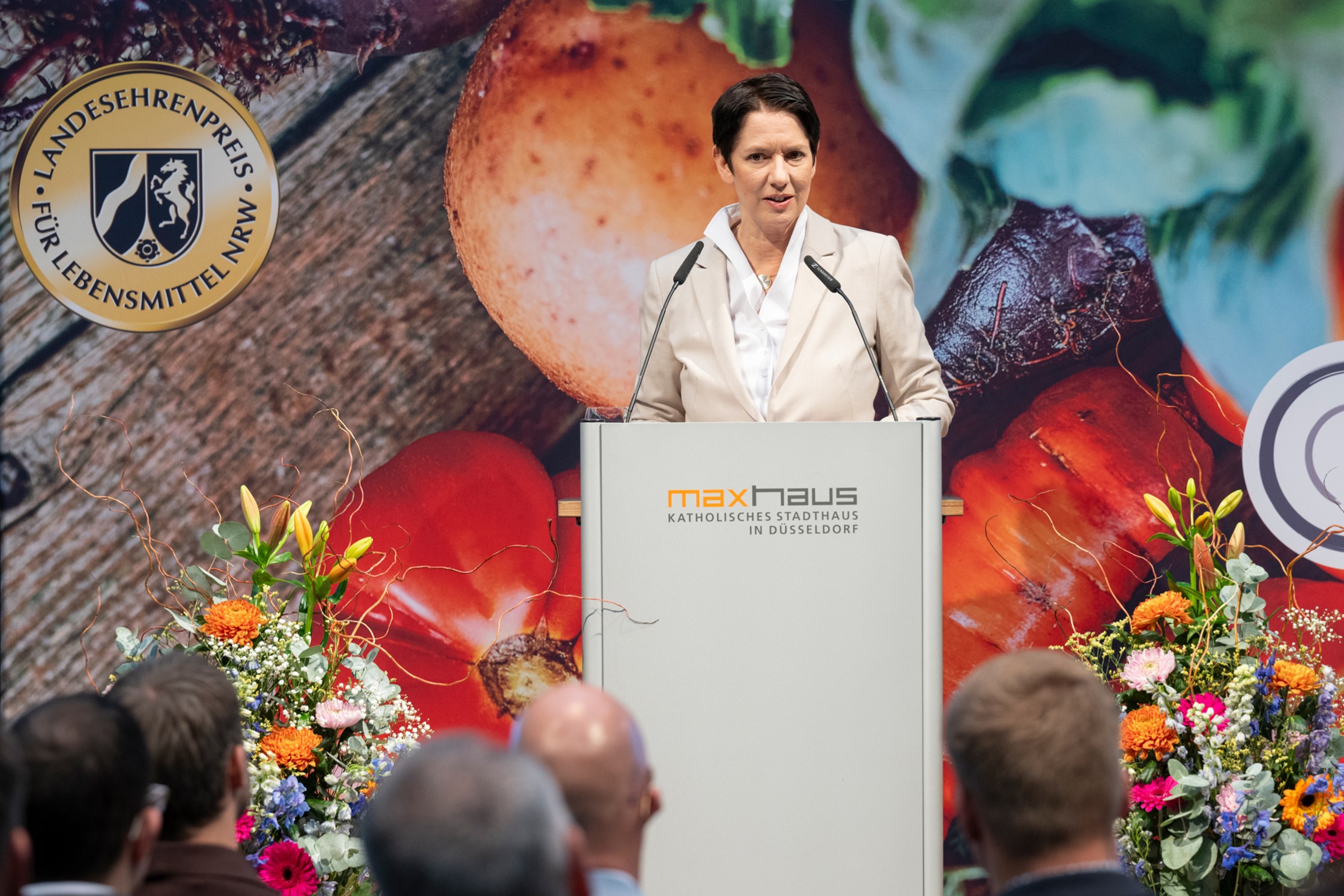 NRW-Landwirtschaftsministerin Silke Gorißen (CDU) bei der Verleihung des Landesehrenpreises für Lebensmittel aus Nordrhein-Westfalen.