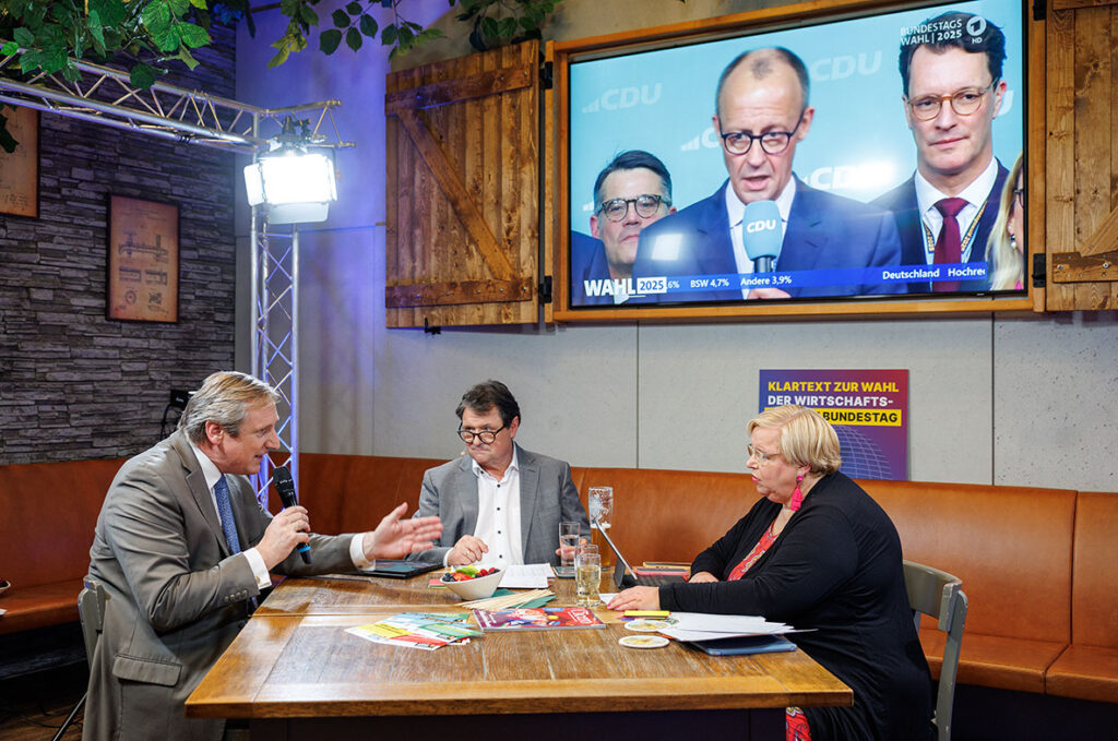 Christoph Minhoff und Ulrike Hinrichs im Gespräch mit Christian von Boetticher, Vorsitzender der Bundesvereinigung der Deutschen Ernährungsindustrie